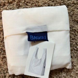 NEW BAGGU Reusable Shopping Bag ~ White ~ Support Health Care